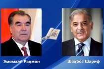 امامعلی رحمان، رئیس جمهور جمهوری تاجیکستان با شهباز شریف، نخست وزیر جمهوری اسلامی پاکستان گفتگوی تلفنی کردند