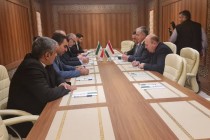 وزیران امور خارجه تاجیکستان و ایران در جده دیدار کردند