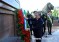 شوکت میرضیایف، رئیس جمهور جمهوری ازبکستان بر پایه مجسمه اسماعیل سامانی تاج گل گذاشت