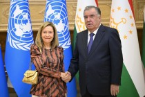 امامعلی رحمان، رئیس جمهور جمهوری تاجیکستان، سلست سائولو، دبیرکل سازمان هواشناسی جهانی را به حضور پذیرفت