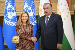 Prezidenti-um-urii-To-ikiston-Emomal-Ra-mon-Dabiri-kulli-Sozmoni-a-onii-meteorologiya-Selesta-Sauloro-ba-uzur-paziruftand