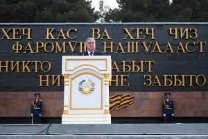 Suhanronii-Peshvoi-millat-bahshida-ba-Ruzi-Galaba1