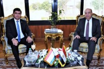 سفیر تاجیکستان با وزیر هوانوردی غیرنظامی مصر دیدار و گفتگو کرد