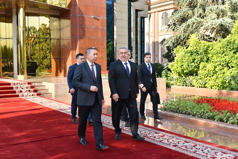 Hodzhamirat-Geldimiradov-1