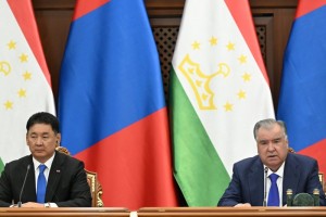 Iz-oroti-matbuotii-Prezidenti-um-urii-To-ikiston-Emomal-Ra-mon-pas-az-muzokiroti-sat-i-olii-To-ikistonu-Mu-uliston