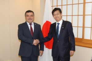 Mulo-oti_muovini_vaziri_kor-oi_hori-_bo_muovini_parlumonii_vaziri
