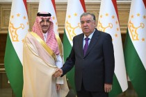 پیشوای ملت، امامعلی رحمان با سلطان عبدالرحمان المرشد، رئیس صندوق توسعه عربستان سعودی دیدار و گفتگو کردند