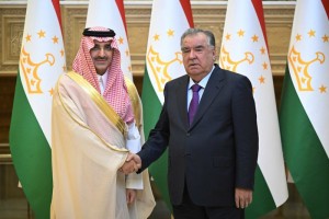 Peshvoi-millat-Emomal-Ra-mon-bo-Raisi-Fondi-Saudii-Rushd-Sulton-Abdurra-mon-al-Marshad-mulo-ot-namudand