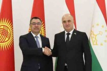 رئیس مجلس نمایندگان مجلس عالی جمهوری تاجیکستان با رئیس جمهور قرقیزستان دیدار و گفتگو کرد