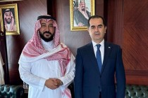 سفیر تاجیکستان با معاون وزیر آموزش و پرورش عربستان سعودی ملاقات کرد