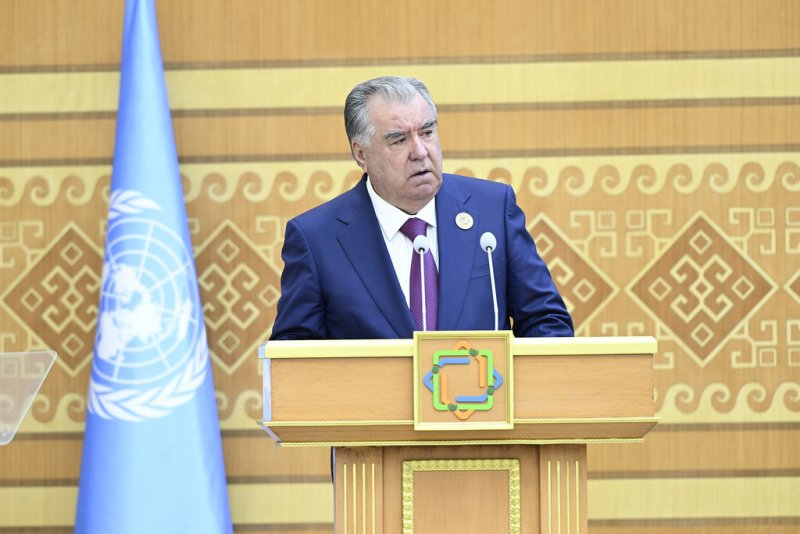 Prezidenti-um-urii-To-ikiston-Emomal-Ra-mon-dar-Konfronsi-seyumi-SMM-oid-ba-kishvar-oi-r-ba-tara-ii-ma-sur-dar-hushk-ishtirok-namudand