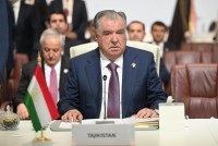 امامعلی رحمان، رئیس جمهور جمهوری تاجیکستان در نشست فوق‌العاده سران کشورهای عربی و اعضای سازمان همکاری اسلامی شرکت کردند