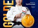 ورزشکار تاجیک، مدینه قربانزاده، مدال طلای مسابقات قهرمانی آسیا را از آن خود کرد