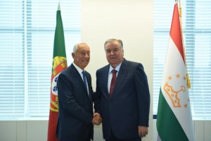 Prezident-Respubliki-Tadzhikistan-Emomali-Rahmon-vstretilsya-s-Prezidentom-Portugalskoj-Respubliki-Marselu-Rebelu-de-Souza