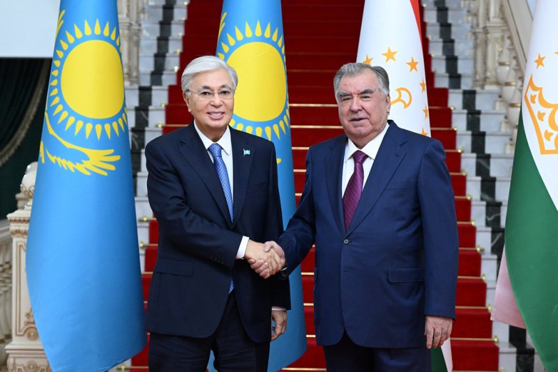Emomali-Rahmon-va-Kosim-ZHomart-Tokaev
