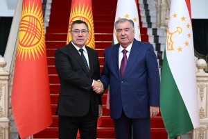 Emomali-Rahmon-va-Sadir-ZHaparov