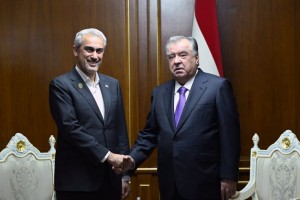 Peshvoi-millat-Emomal-Ra-mon-Vaziri-i-tisod-va-doroii-um-urii-Islomii-Eron-Sajid-Al-Madanizodaro-ba-uzur-paziruftand