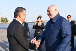 Prezidenti-Belarus-Aleksandr-Lukashenko-bo-safari-kor-ba-To-ikiston-tashrif-ovard