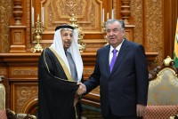 امامعلی رحمان، رئیس جمهور جمهوری تاجیکستان با خالد الفالح، وزیر سرمایه گذاری عربستان سعودی دیدار و گفتگو کردند