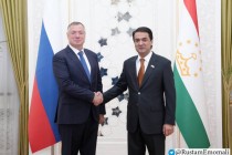 رستم امامعلی، رئیس مجلس ملی جمهوری تاجیکستان با مرات خوشنولین، معاون نخست وزیر فدراسیون روسیه دیدار و گفتگو کرد