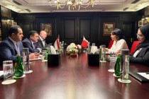 تاجیکستان و بحرین مسئله همکاری بین مؤسسات آموزشی دیپلماتیک را بررسی کردند