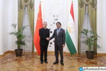 رستم امامعلی با گوئو جیجون، سفیر چین در تاجیکستان دیدار و گفتگو کرد