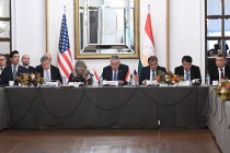 میزگرد تجاری سطح بالا بین جمهوری تاجیکستان و ایالات متحده آمریکا در واشنگتن برگزار شد