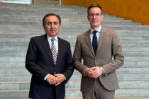 سفیر تاجیکستان در آلمان با تام پرنگ دیدار و گفتگو کرد