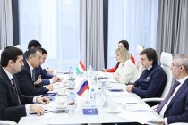 سفیر تاجیکستان در روسیه با وزیر آموزش و پرورش این کشور دیدار و گفتگو کرد