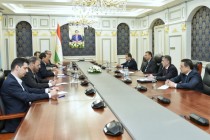 نخست وزیر جمهوری تاجیکستان با وزیر صنعت، معدن و تجارت جمهوری اسلامی ایران دیدار و گفتگو کرد