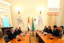 فیضعلی عیدی‌زاده با دنیاگوزل گلمانووا، رئیس پارلمان ترکمنستان دیدار و گفتگو کرد