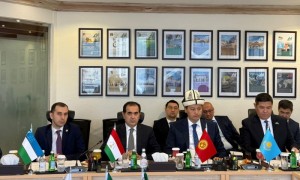 Brifing_doir_ba_Konfronsi_chorumi_bajnalmilalii_sat-i_baland