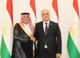 رئیس مجلس نمایندگان تاجیکستان با رئیس شورای کاری مشترک تاجیکستان و عربستان سعودی دیدار و گفتگو کرد
