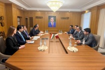 چشم‌اندازهای همکاری بین تاجیکستان و قطر در بخش صنعتی مورد بحث قرار گرفت