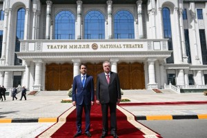 Iftitohi-Teatri-milli