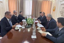 مسئله همکاری بین موسسات علمی و تحقیقاتی تاجیکستان و ترکمنستان بررسی شد