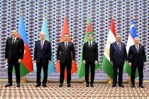 امامعلی رحمان، رئیس جمهور جمهوری تاجیکستان در هشتمین نشست مشورتی سران کشورهای آسیای مرکزی و جمهوری آذربایجان شرکت کردند