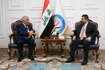 ملاقات سفیر تاجیکستان با وزیر دادگستری عراق