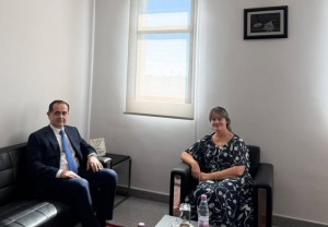 Mulo-ot-bo-direktori-Instituti-diplomatiya-va-munosibat-oi-bajnalmilalii-Al-azoir