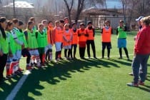 Женская юниорская сборная Таджикистана завершила сбор в Нуреке