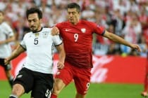 Футболисты сборной Германии сыграли вничью с командой Польши