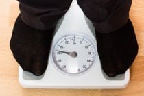 Ученые: даже незначительный лишний вес может сократить срок жизни