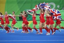 Женская сборная Великобритании завоевала золото в олимпийском турнире по хоккею на траве