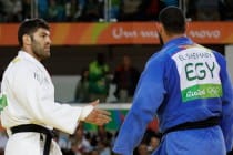 Египетский дзюдоист   покинул Олимпиаду в Рио из-за отказа пожать руку сопернику из Израиля