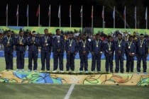 Сборная Фиджи выиграла первую медаль в истории ОИ, победив в турнире по регби-7