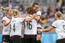Женская сборная Германии по футболу выиграла золото ОИ, победив в финале Швецию