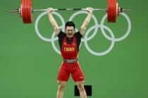 Китай добыл третье золото в тяжелой атлетике