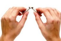Ученые: Отказ от курения бывает полезным не только для здоровья, он помогает найти новых друзей
