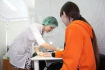 В честь Дня медиков  школьники Таджикистана могут пройти бесплатное медицинское обследование
