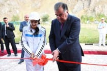 Лидер нации в Раштском районе сдал в эксплуатацию спортивный комплекс Таджикского педагогического института